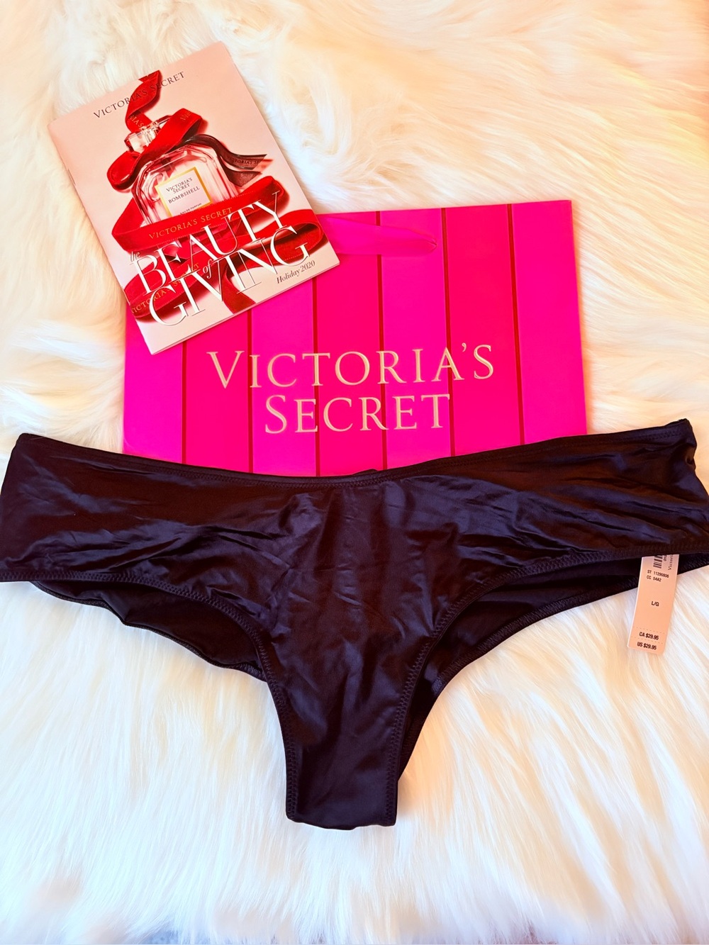 ❤️❤️Victoria’s Secret cheeky panty (L)❤️❤️
